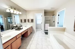 1112 Spinnaker St, Elgin, IL 60123 - Photo 15