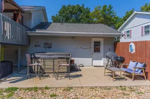 204 Rebecca Ln, Normal, IL 61761 - Photo 9