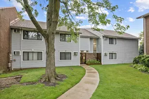 3100 Bayside Dr, Palatine, IL 60074 - Photo 1
