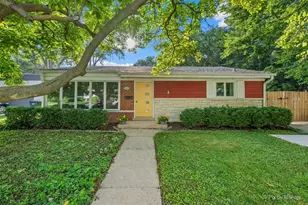 714 Western Ave, Glen Ellyn, IL 60137 - Photo 1