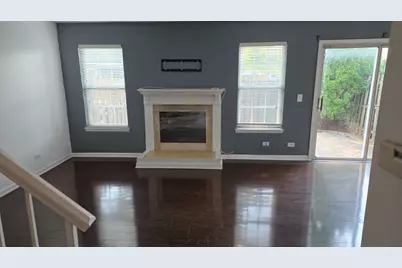 505 Nebraska Circle, Carol Stream, IL 60188 - Photo 5