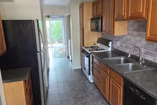 505 Nebraska Cir, Carol Stream, IL 60188 - Photo 3