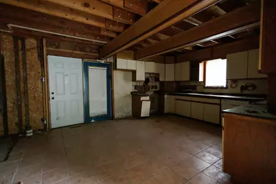980 S 6th Avenue, Kankakee, IL 60901 - Photo 11