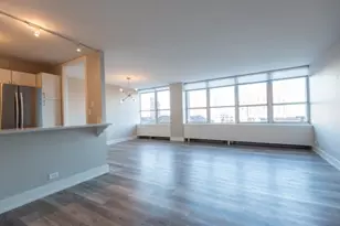 655 W Irving Park Rd, Chicago, IL 60613 - Photo 5