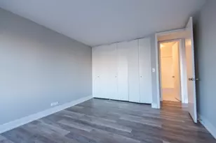 655 W Irving Park Rd, Chicago, IL 60613 - Photo 7