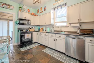 320 E High St, Sycamore, IL 60178 - Photo 33