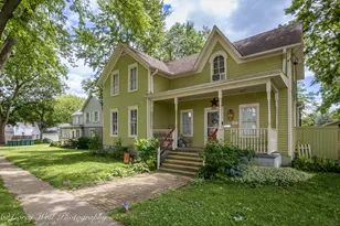 320 E High St, Sycamore, IL 60178 - Photo 1