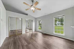1459 Golfview Dr, Glendale Heights, IL 60139 - Photo 11