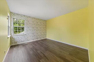 1459 Golfview Dr, Glendale Heights, IL 60139 - Photo 15