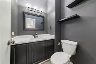1459 Golfview Dr, Glendale Heights, IL 60139 - Photo 9