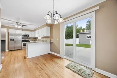944 S Ardmore Avenue, Villa Park, IL 60181 - Photo 15