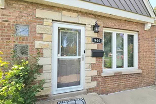 944 S Ardmore Ave, Villa Park, IL 60181 - Photo 3