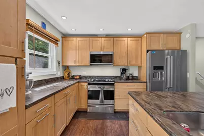 919 W Dale Avenue, McHenry, IL 60051 - Photo 11