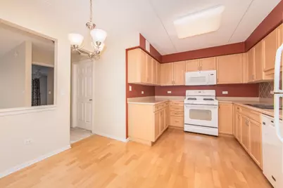 6815 N Milwaukee Avenue #507, Niles, IL 60714 - Photo 5