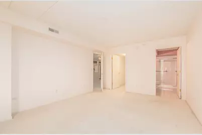 6815 N Milwaukee Avenue #507, Niles, IL 60714 - Photo 13