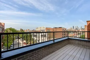 1345 W Grand Ave, Chicago, IL 60642 - Photo 13
