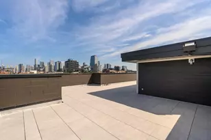1345 W Grand Ave, Chicago, IL 60642 - Photo 23