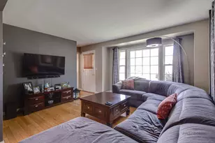 218 S Addison St, Bensenville, IL 60106 - Photo 3