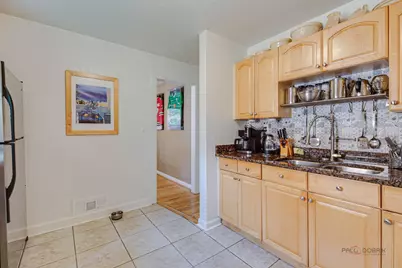 218 S Addison Street, Bensenville, IL 60106 - Photo 9