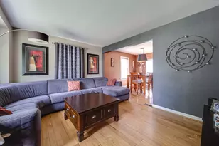 218 S Addison St, Bensenville, IL 60106 - Photo 5