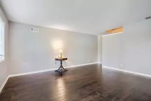 230 Manor Dr, New Lenox, IL 60451 - Photo 3