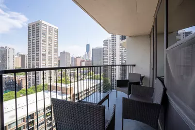 1560 N Sandburg Terrace #1506, Chicago, IL 60610 - Photo 25