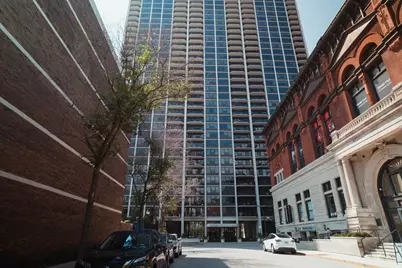 1560 N Sandburg Terrace #1506, Chicago, IL 60610 - Photo 1