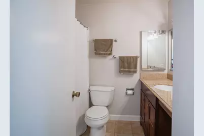 1560 N Sandburg Terrace #1506, Chicago, IL 60610 - Photo 15