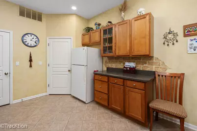 16611 Buckner Pond Way #16611, Crest Hill, IL 60403 - Photo 9