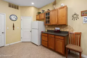 16611 Buckner Pond Wy, Crest Hill, IL 60403 - Photo 9