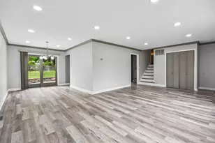 89 Foxcroft Rd, Naperville, IL 60565 - Photo 9