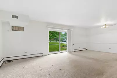 2420 E Brandenberry Court #1L, Arlington Heights, IL 60004 - Photo 3
