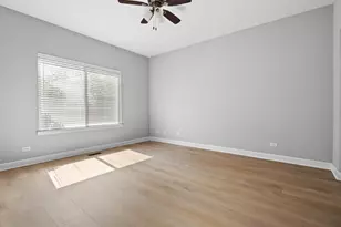 819 Asbury Dr, Aurora, IL 60502 - Photo 13
