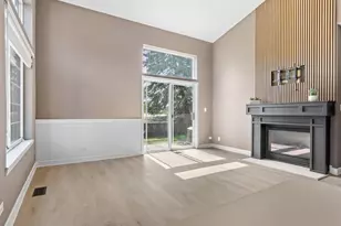 819 Asbury Dr, Aurora, IL 60502 - Photo 3