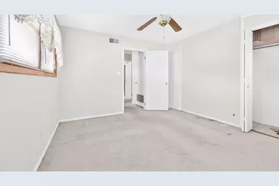 10 Walker Drive, Bloomington, IL 61701 - Photo 19