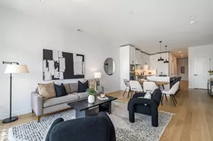 1345 W Grand Ave, Chicago, IL 60642 - Photo 9