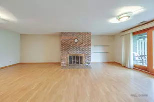 19W182 Ginny Ln, Oak Brook, IL 60523 - Photo 27