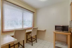 19W182 Ginny Ln, Oak Brook, IL 60523 - Photo 9