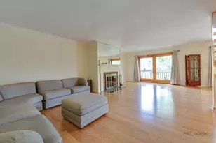 19W182 Ginny Ln, Oak Brook, IL 60523 - Photo 15