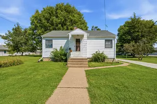 705 SW 4th St, Aledo, IL 61231 - Photo 17