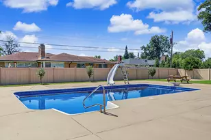 378 Oakwood Dr, Crete, IL 60417 - Photo 25