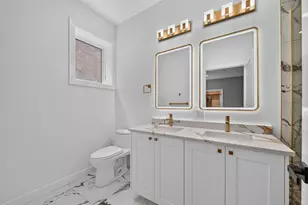 1345 W Grand Ave, Chicago, IL 60642 - Photo 15