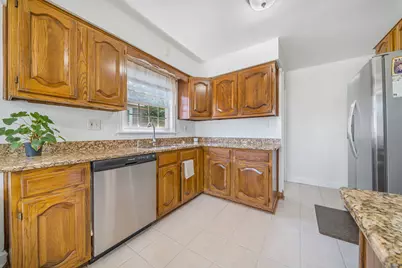 18026 Oakley Avenue, Lansing, IL 60438 - Photo 7