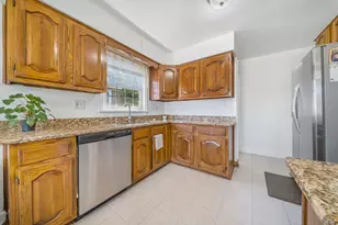 18026 Oakley Ave, Lansing, IL 60438 - Photo 7