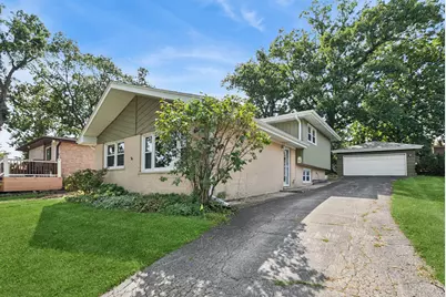9352 S 82nd Court, Hickory Hills, IL 60457 - Photo 1