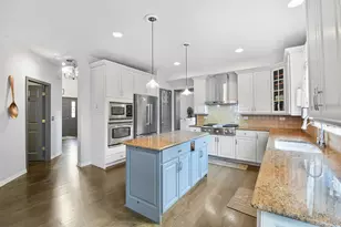 88 Open Pkwy S, Hawthorn Woods, IL 60047 - Photo 13