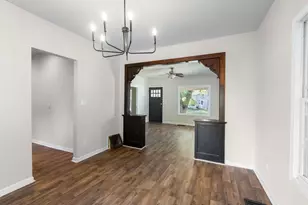 532 N 7th St, Dekalb, IL 60115 - Photo 9
