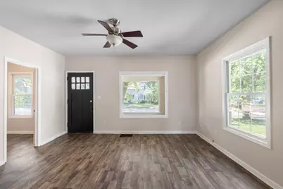 532 N 7th Street, Dekalb, IL 60115 - Photo 3