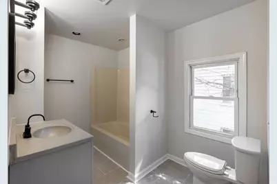 532 N 7th Street, Dekalb, IL 60115 - Photo 17