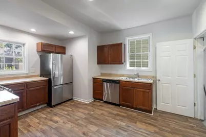 532 N 7th Street, Dekalb, IL 60115 - Photo 11